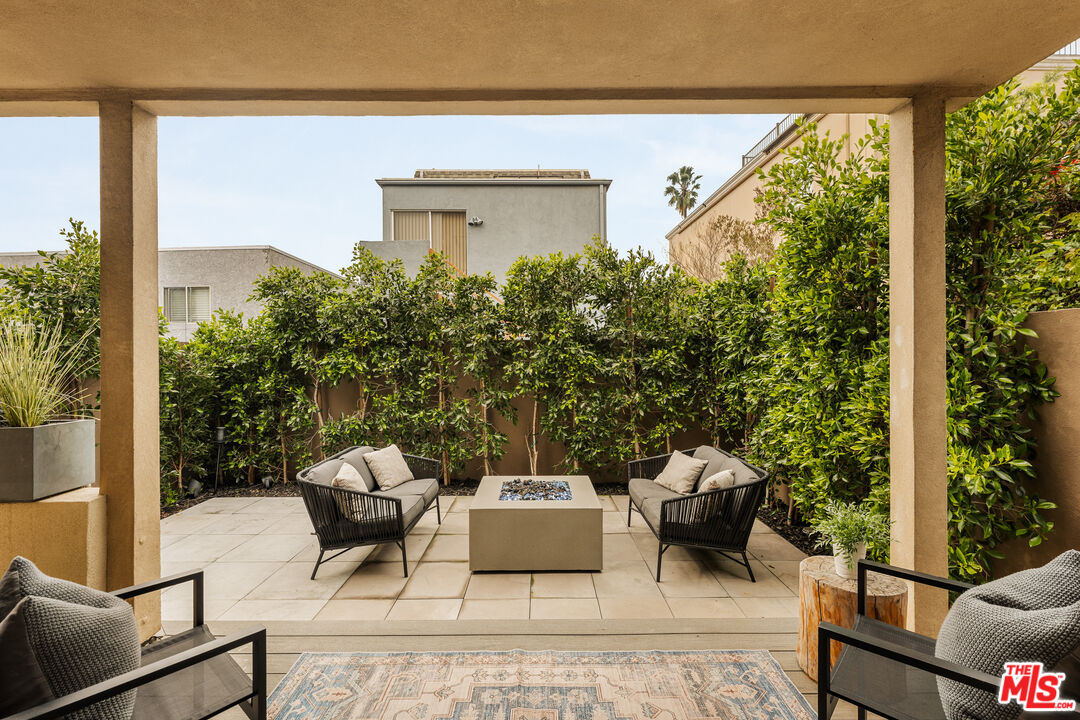 6644 Vista Del Mar Playa del Rey, CA 90293 - Photo 22 of 25