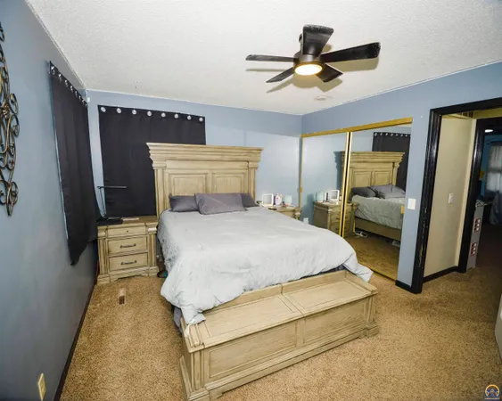 $189,900 | 2213 West 22nd Avenue, Emporia, KS 66801