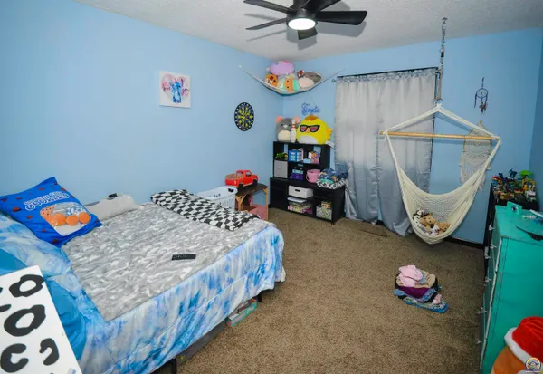 $189,900 | 2213 West 22nd Avenue, Emporia, KS 66801
