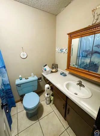 $189,900 | 2213 West 22nd Avenue, Emporia, KS 66801