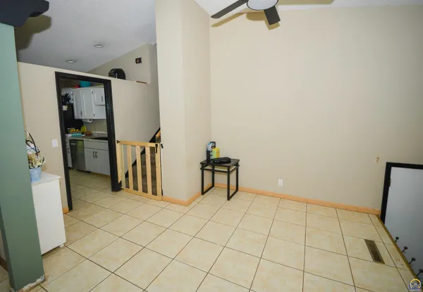 $189,900 | 2213 West 22nd Avenue, Emporia, KS 66801