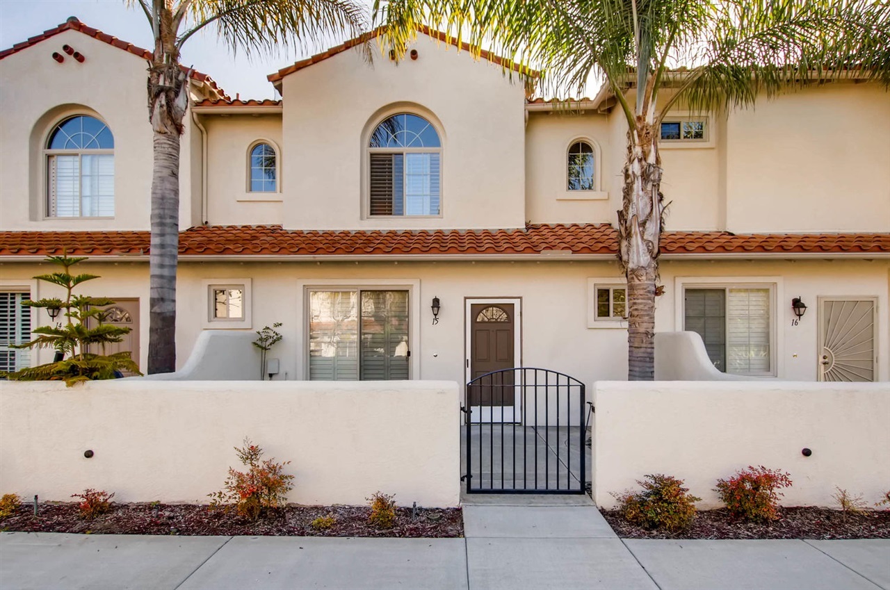 4010 Craven Road, Unit 15 Oceanside, CA 92057 - Photo 2 of 11