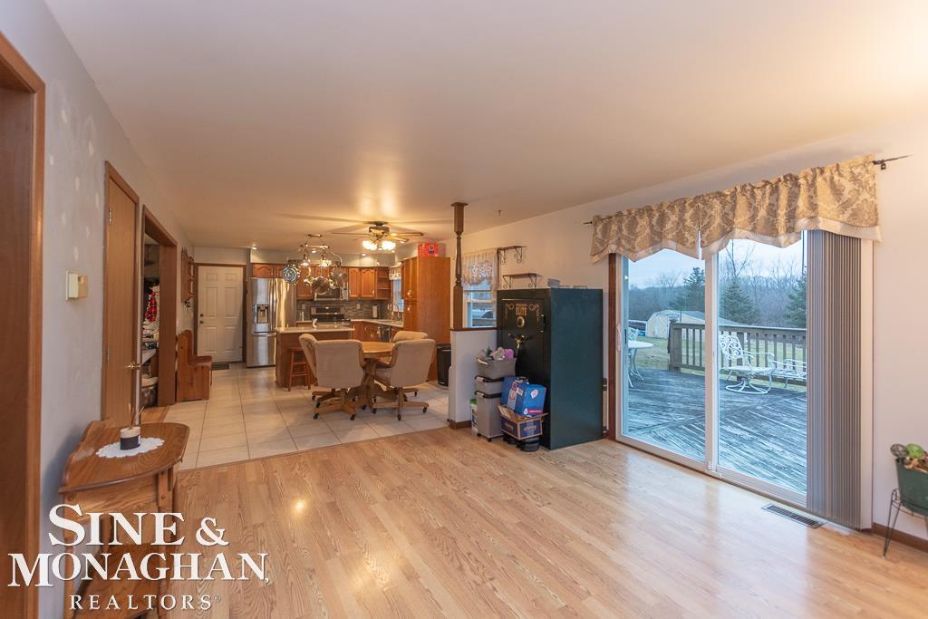 9549 Crawford Road Columbus, MI 48063 - Photo 9 of 35