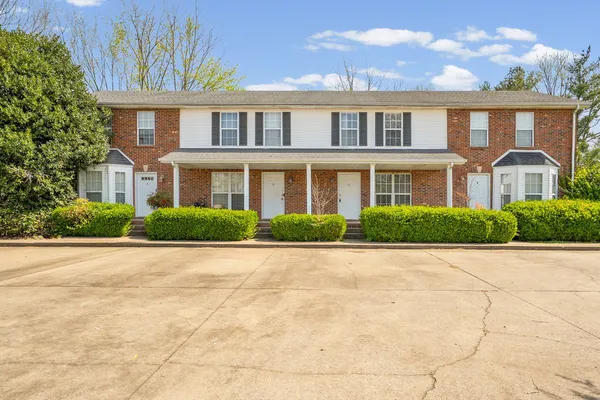 $995 | 280 Timber Ct Drive, Unit B, Clarksville, TN 37043
