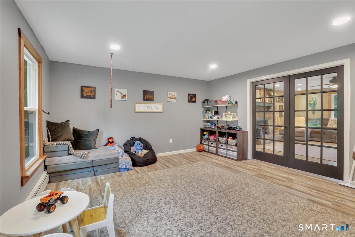 122 Antrim Road Coventry, CT 06238 - Photo 17 of 40 Gallery Image 17
