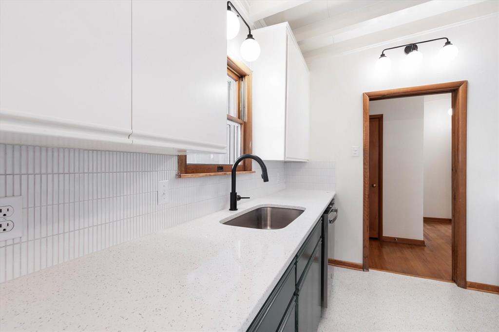 4516 Rutland Avenue Fort Worth, TX 76133 - Photo 11 of 25