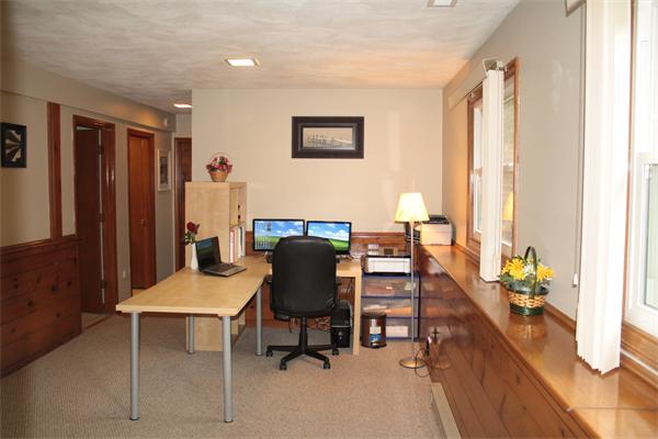 65 Hollytree Road Stoughton, MA 02072 - Photo 12 of 30 Gallery Image 12