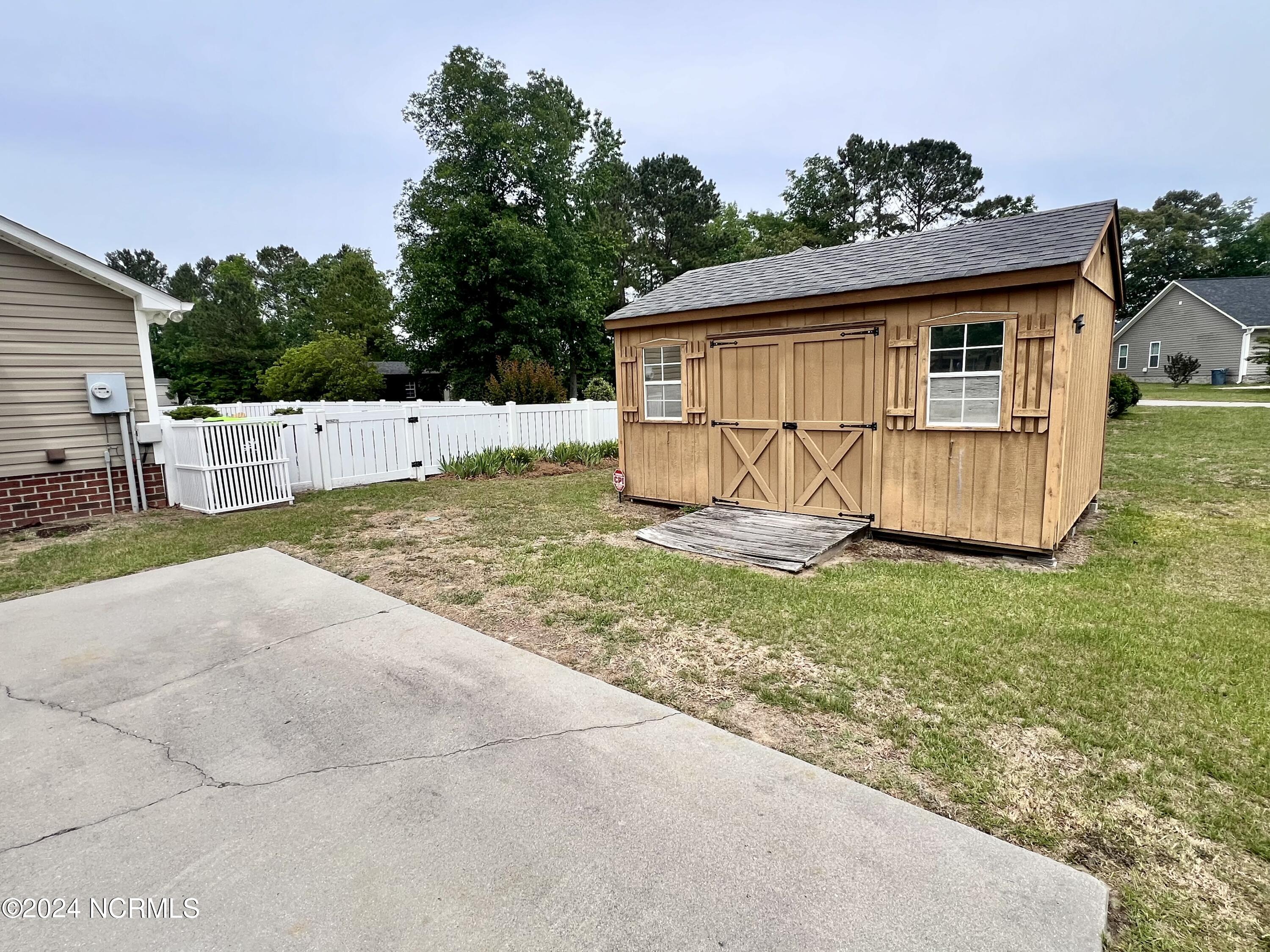 374 Pirate Cove Road Washington, NC 27889 - Photo 23 of 25 FullSizeRender