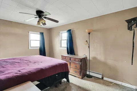 $425,000 | 111 South 4th Street, Lindenhurst, NY 11757