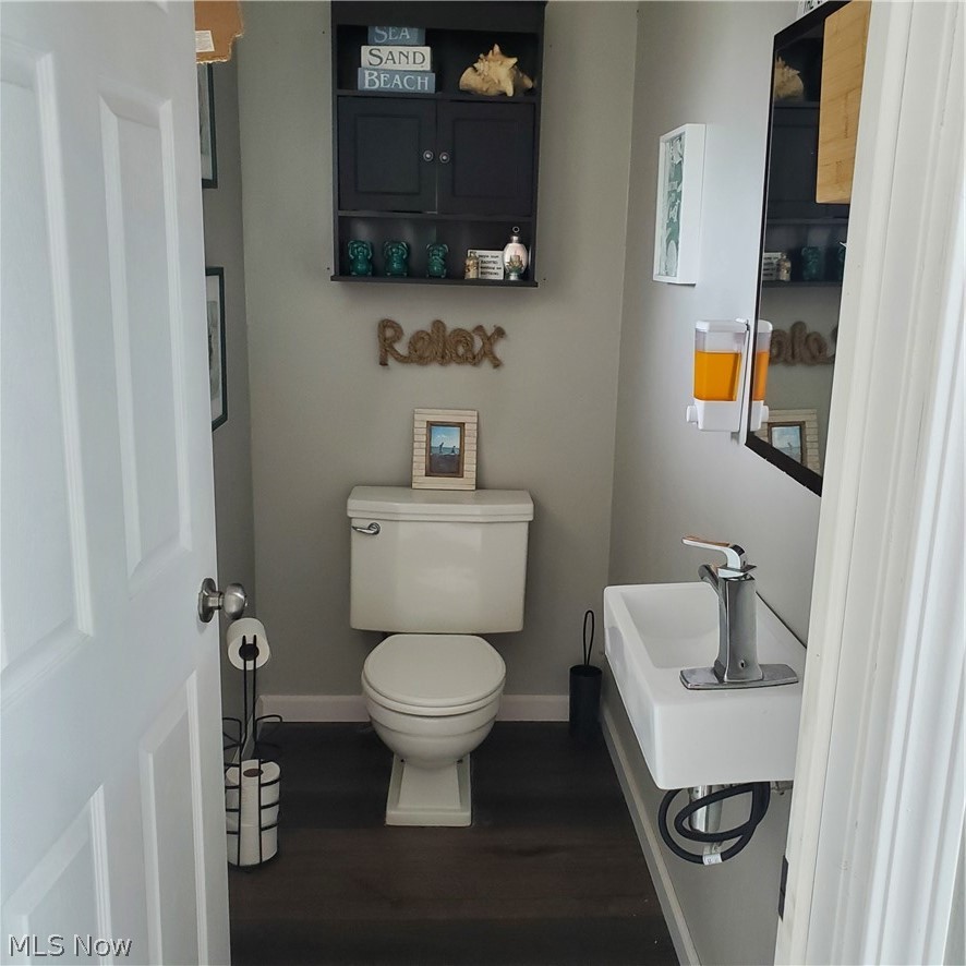 8530 Banner Lane Parma, OH 44129 - Photo 18 of 19 Half Bath
