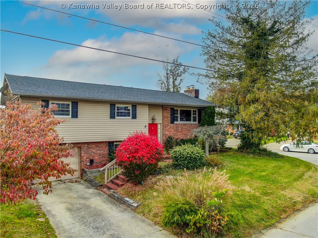 597 Fairwood Road Huntington, WV 25705 - Photo 1 of 36 Gallery Image 1