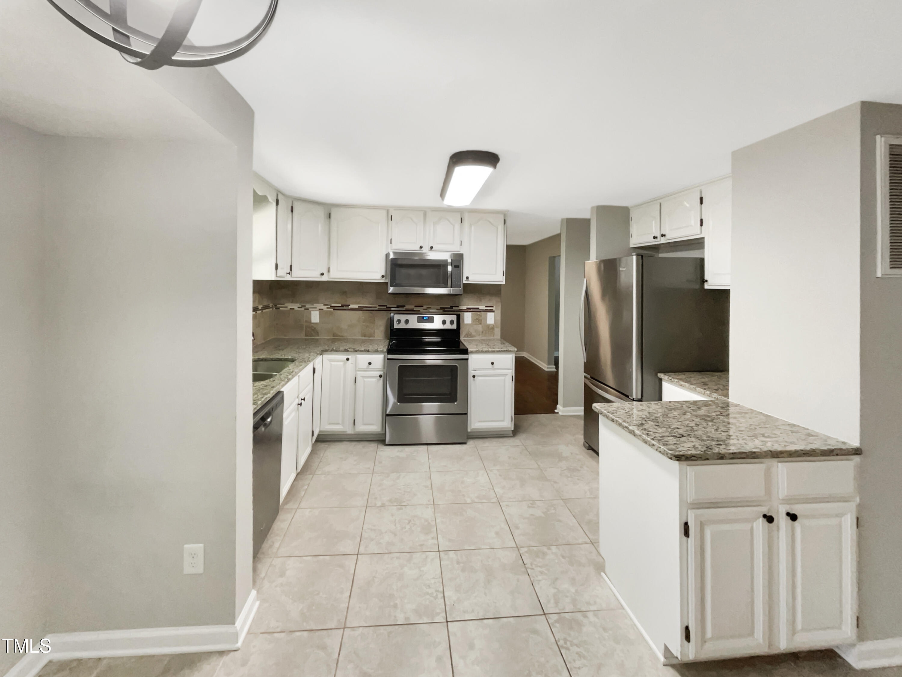 7317 Summerland Drive Raleigh, NC 27612 - Photo 6 of 33 listing_5