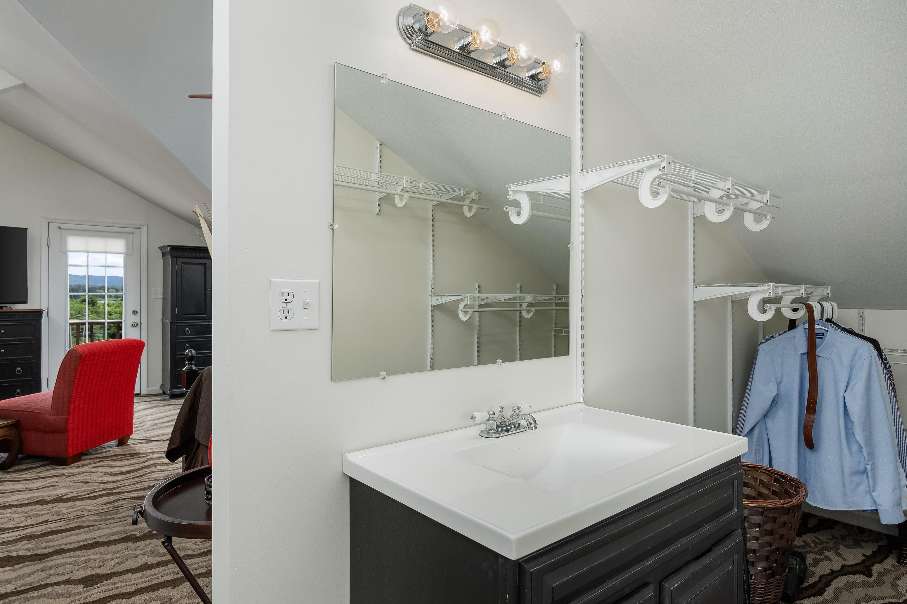 8223 Snow Hill Road Ooltewah, TN 37363 - Photo 17 of 62 Primary bath