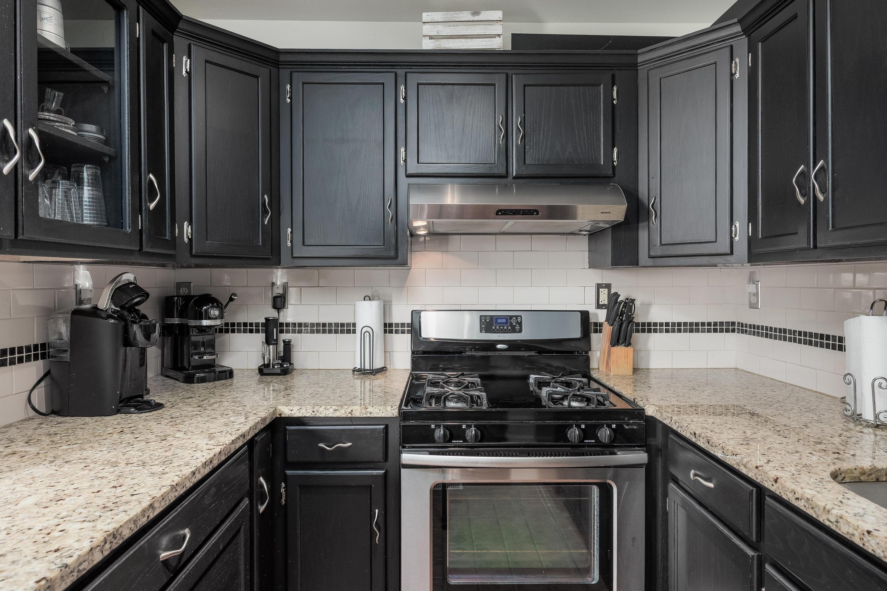 8223 Snow Hill Road Ooltewah, TN 37363 - Photo 9 of 62 Kitchen