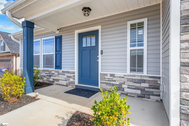 $305,000 | 134 James Shands Lane, Wellford, SC 29385