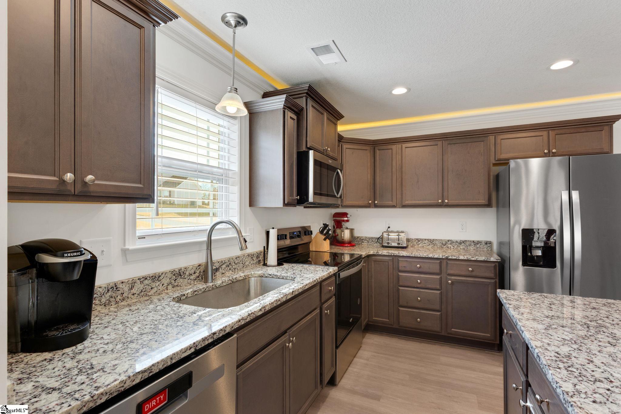 134 James Shands Lane Wellford, SC 29385 - Photo 7 of 49