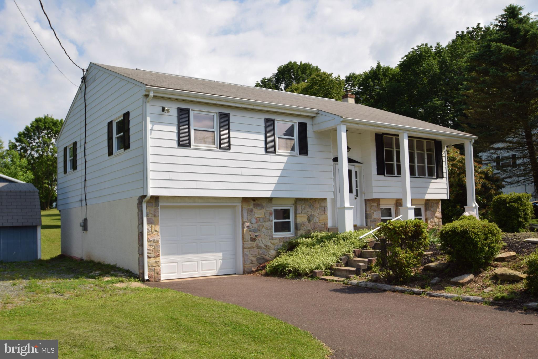 2115 Gilbertsville Road Pottstown, PA 19464 - Photo 3 of 35 Gallery Image 3