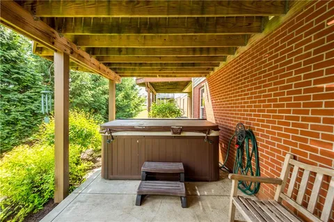 $510,000 | 168 Kensington Drive, Pittsburgh, PA 15237