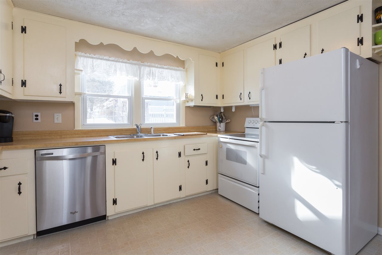 13 Old Lee Road Newfields, NH 03856 - Photo 6 of 35