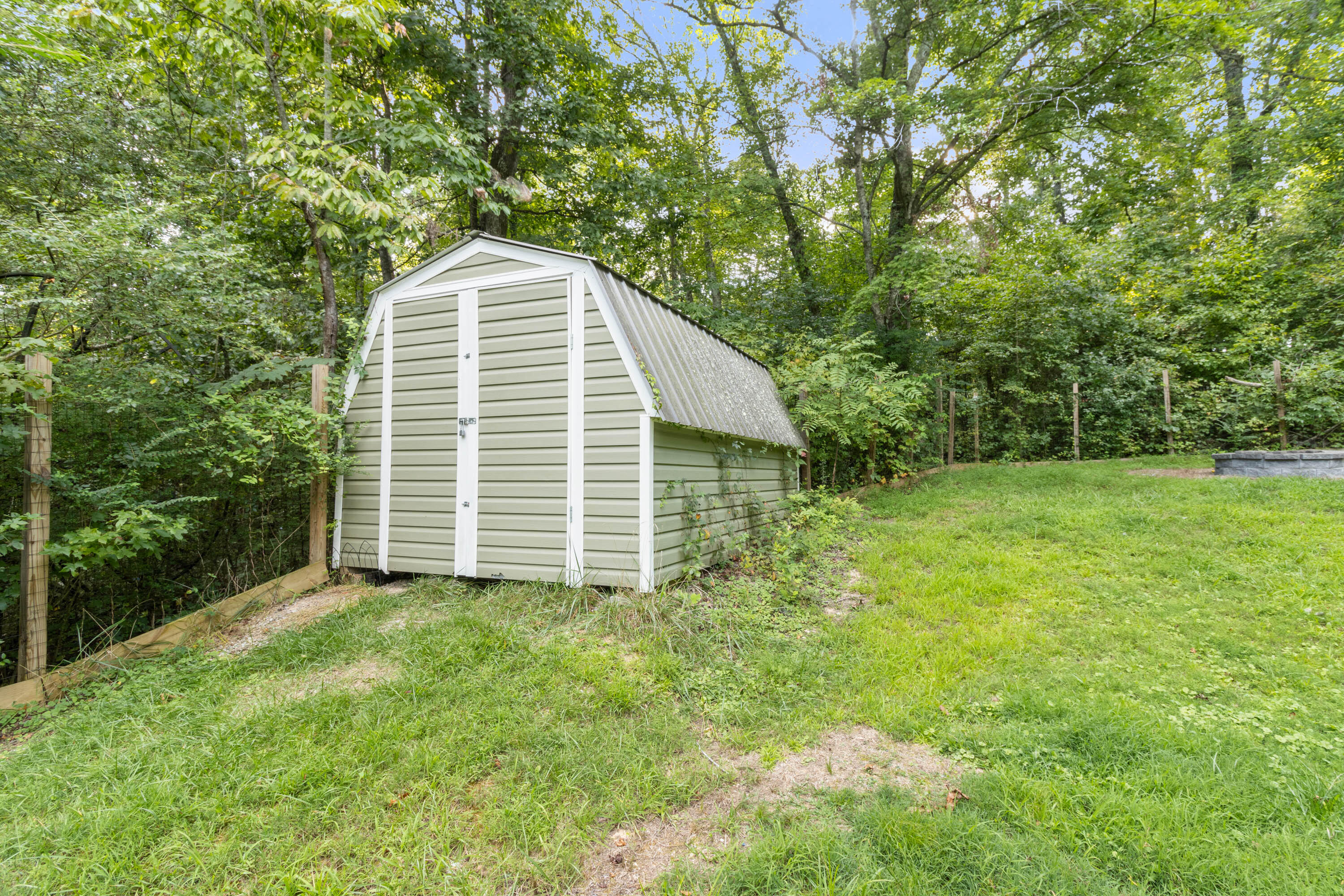 12807 Newman Green Road Soddy Daisy, TN 37379 - Photo 30 of 32 12807 Newman Green Rd-36