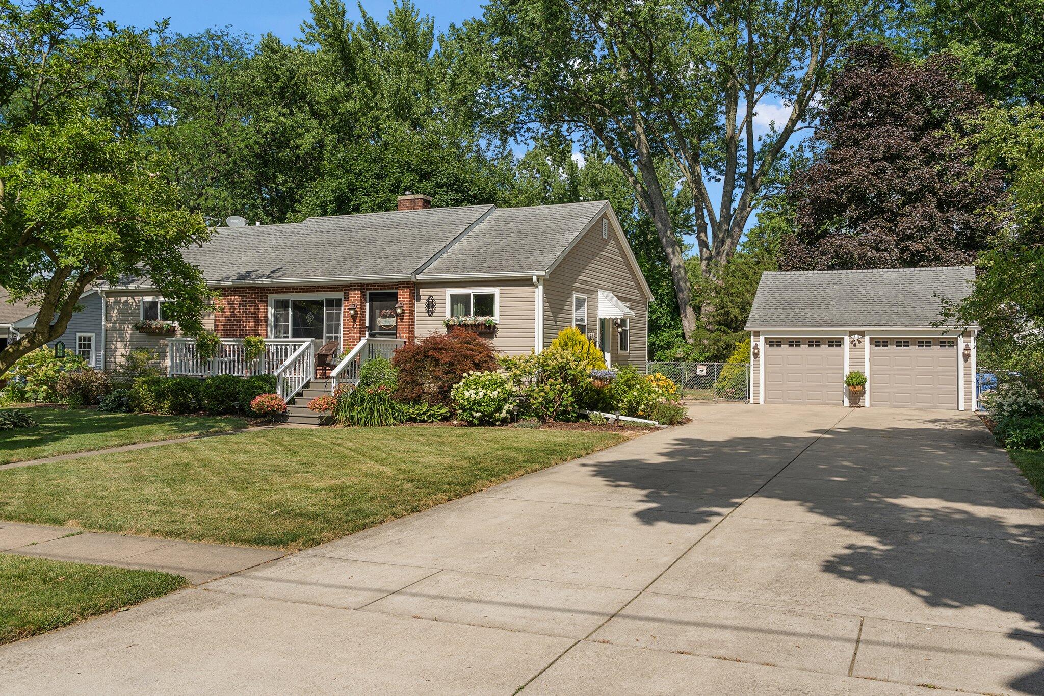 606 South Main Street Crown Point, IN 46307 - Photo 1 of 38 2048x1365