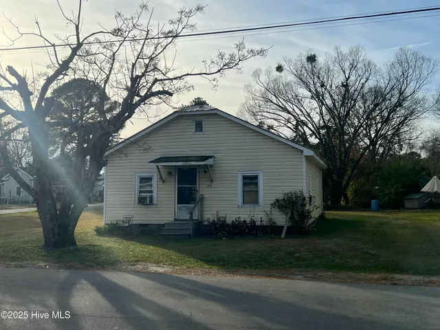 $200,000 | 3733 East Street, Bethel, NC 27812