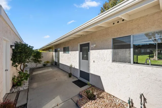 $2,450 | 3840 Cinnamon Way, Oceanside, CA 92057
