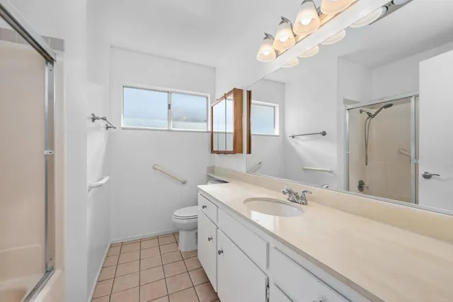 $2,450 | 3840 Cinnamon Way, Oceanside, CA 92057