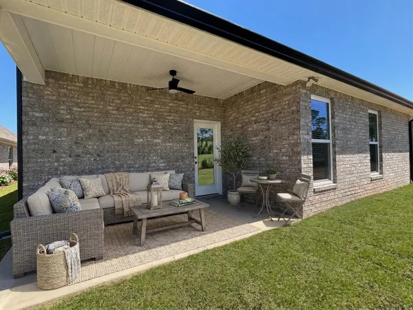 $411,510 | 184 Splendor Run, Ponce de Leon, FL 32455