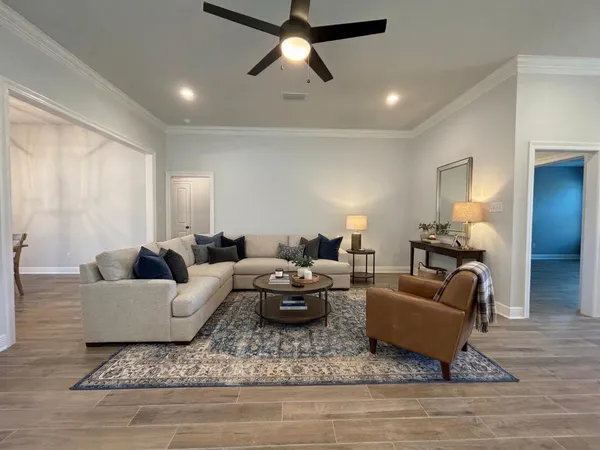 $411,510 | 184 Splendor Run, Ponce de Leon, FL 32455