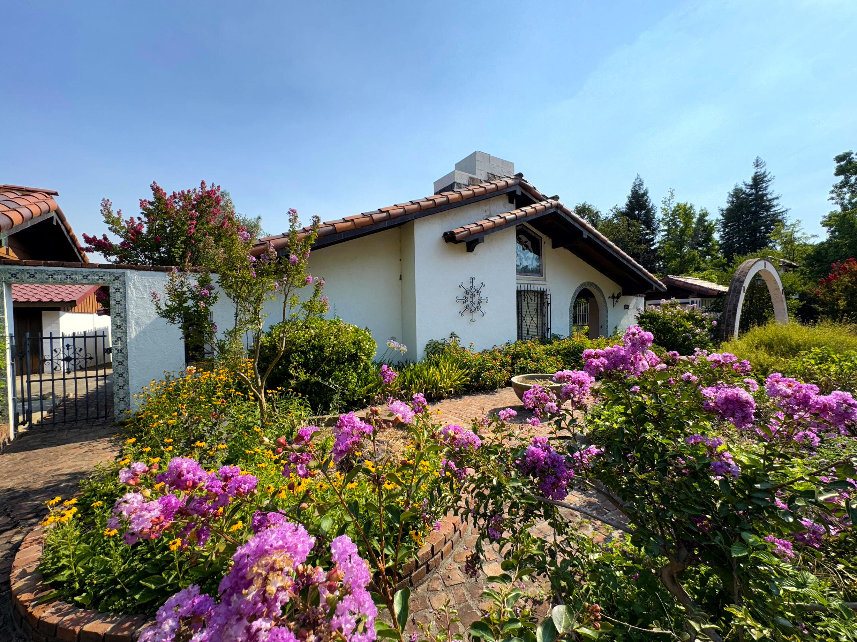 8921 Redbank Road Redding, CA 96001 - Photo 1 of 65 front photo