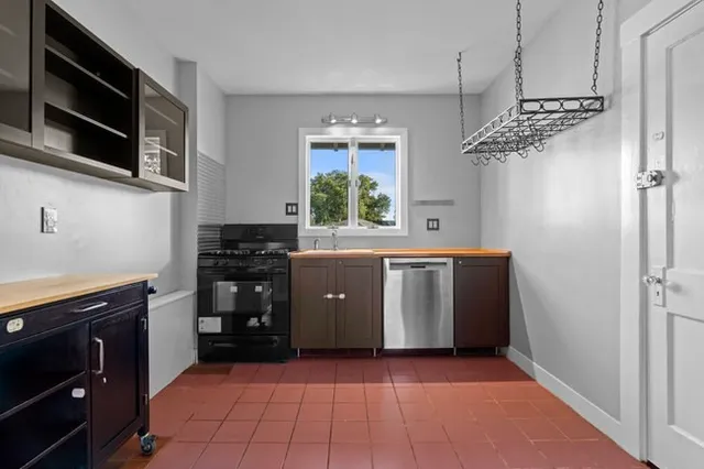 $499,000 | 253 Sycamore Street, Unit 253, Watertown, MA 02472