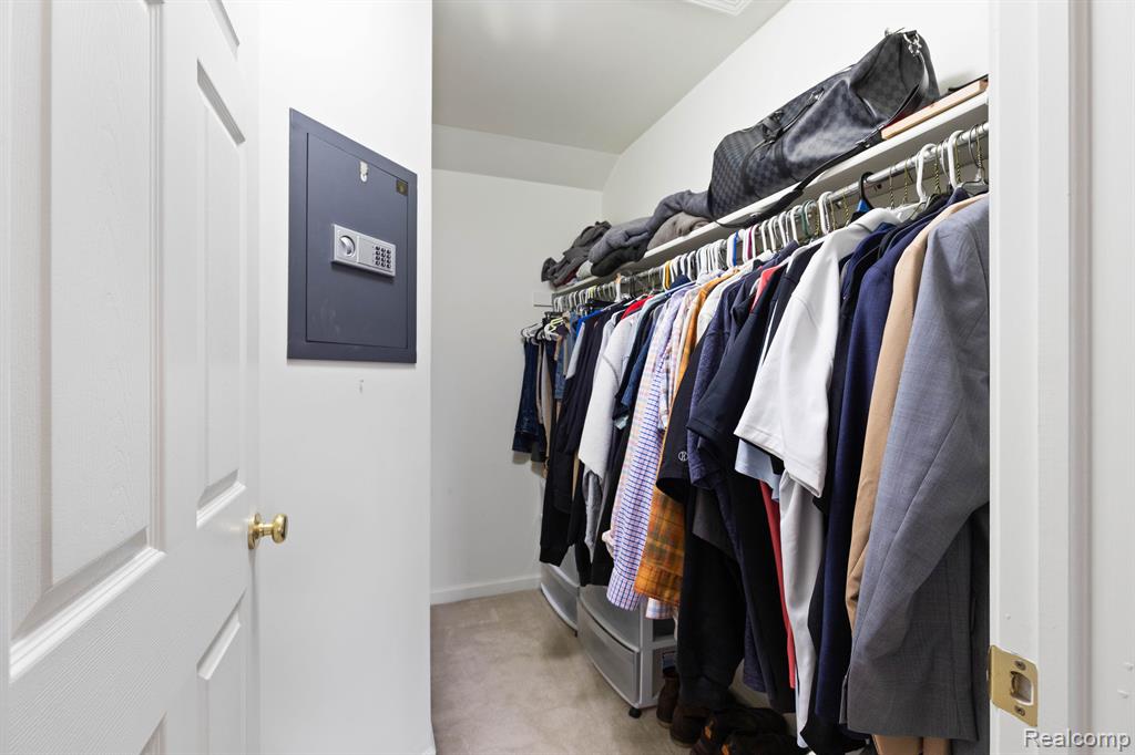 17020 Farmington Road Livonia, MI 48154 - Photo 17 of 28 Gallery Image 17