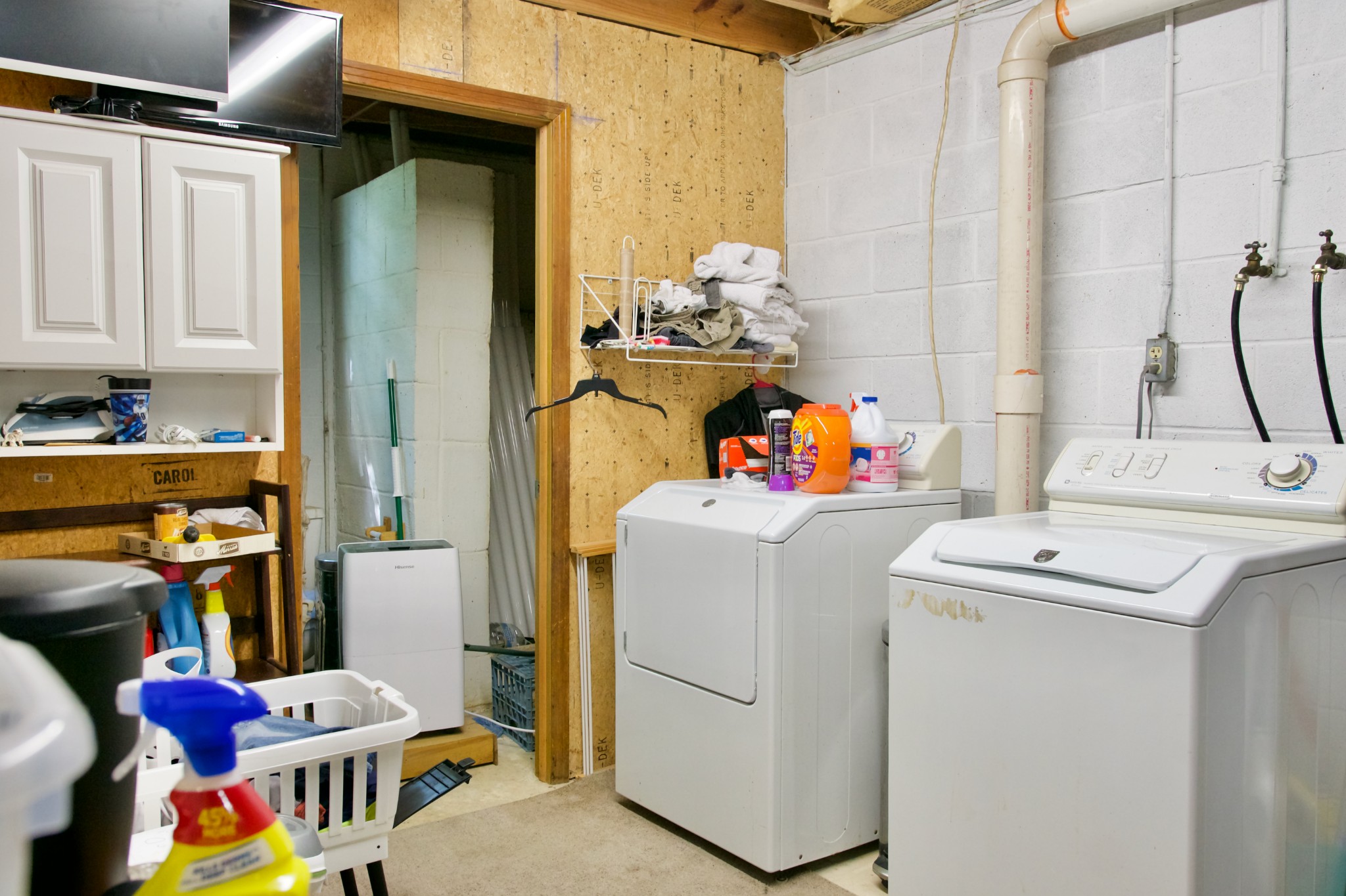 3203 Austin Bottom Road Baxter, TN 38544 - Photo 34 of 41 a utility room with dryer and washer