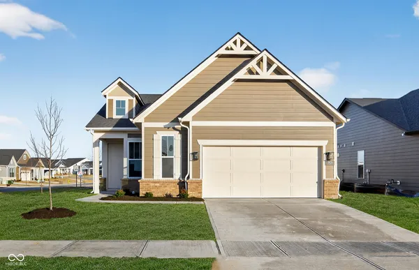 $379,000 | 757 Daisy Street, Greenwood, IN 46143