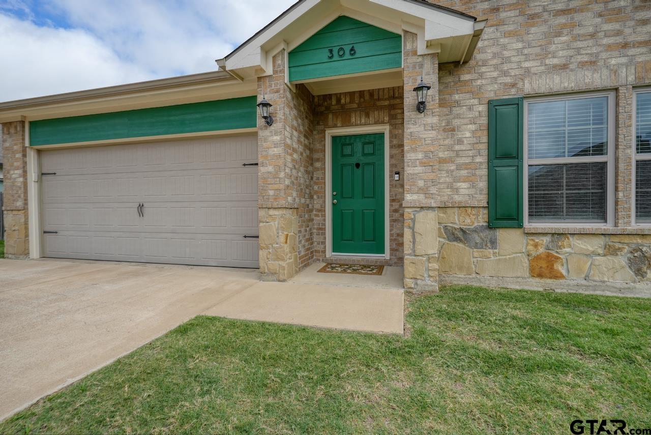 306 Ruffin Road Mabank, TX 75147 - Photo 2 of 43