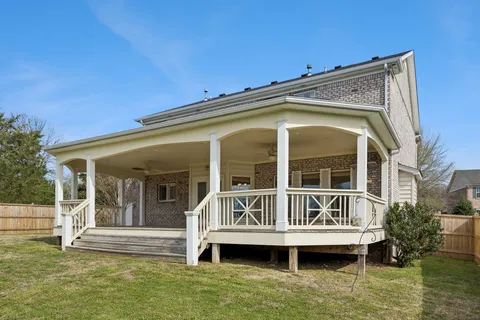 $715,000 | 7504 Woodstream Drive, Nashville, TN 37221