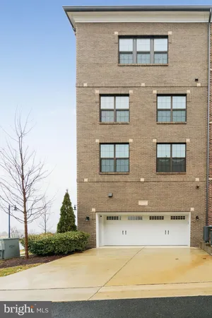 $999,000 | 600 Halsey Way, National Harbor, MD 20745