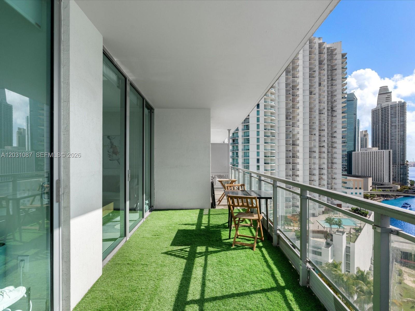 90 Southwest 3rd Street, Unit 2015 Miami, FL 33130 - Photo 36 of 70