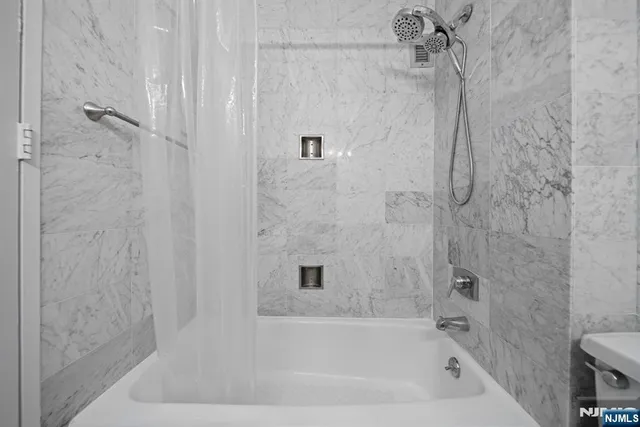 $6,300 | 7002 Boulevard East, Unit PH 43A, Guttenberg, NJ 07093