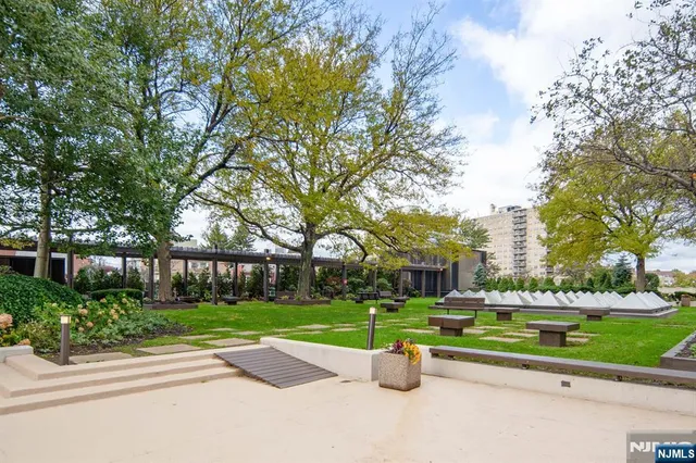 $6,300 | 7002 Boulevard East, Unit PH 43A, Guttenberg, NJ 07093