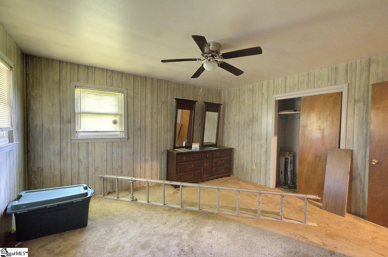 1105 East Georgia Road Simpsonville, SC 29681 - Photo 36 of 41