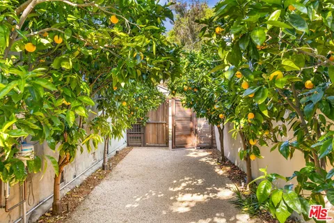 $1,995,000 | 2255 Wellesley Avenue, Los Angeles, CA 90064