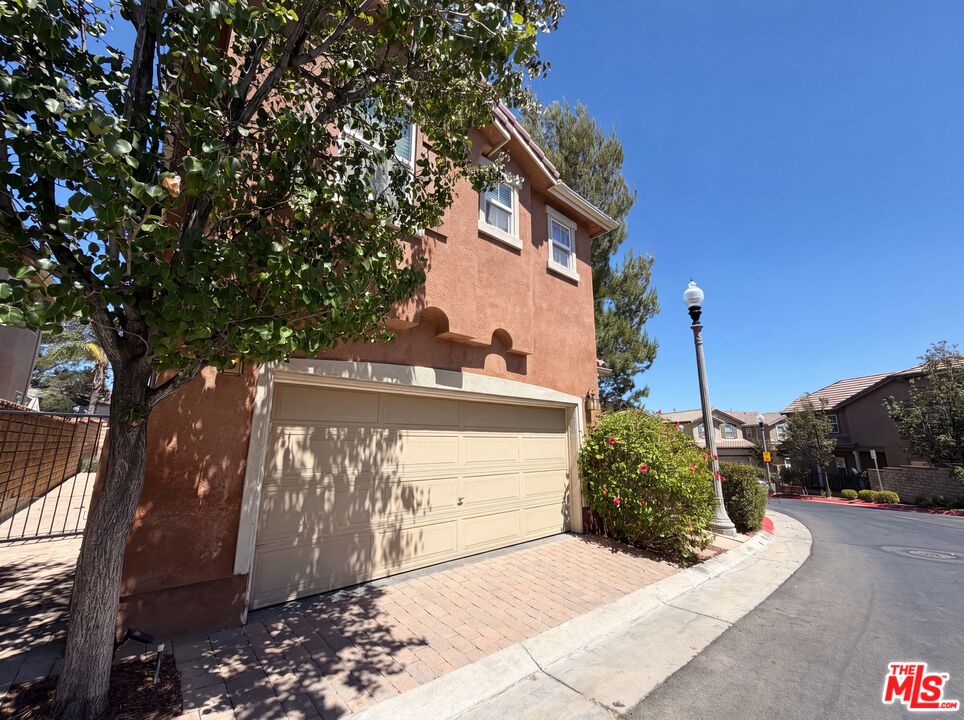 29206 Rio Lobo Way Valencia, CA 91354 - Photo 20 of 22 Gallery Image 20