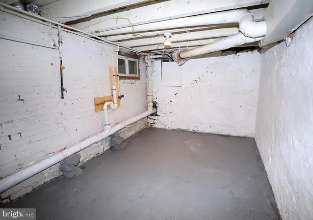 a view of a room with an entryway