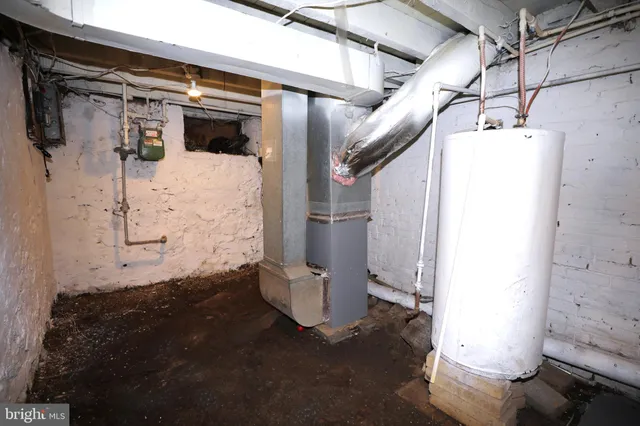 a view of a storage & utility room