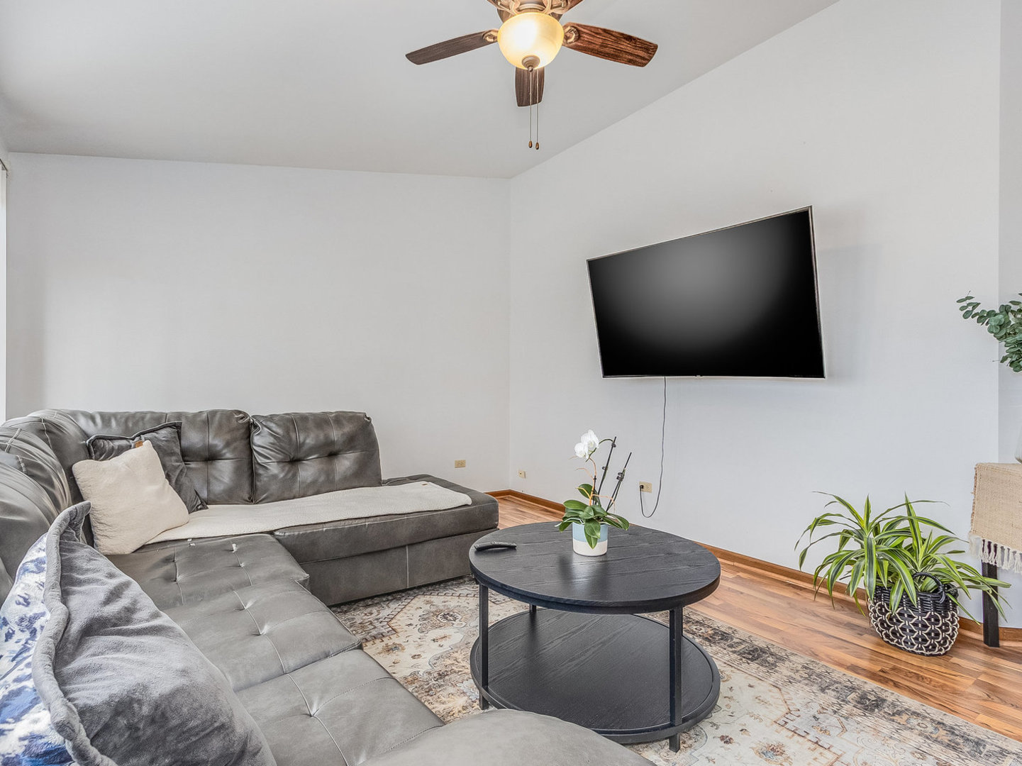 2326 Olde Mill Road Plainfield, IL 60586 - Photo 4 of 26