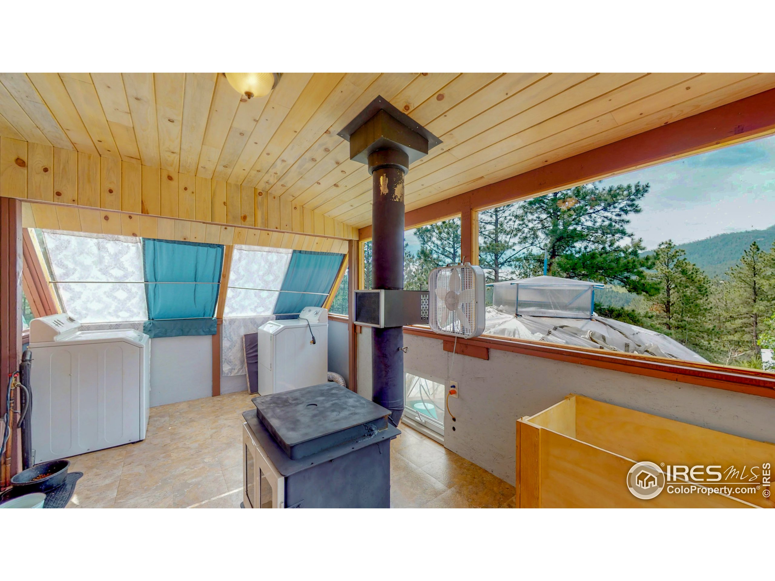 263 Badger Court Drake, CO 80515 - Photo 21 of 40