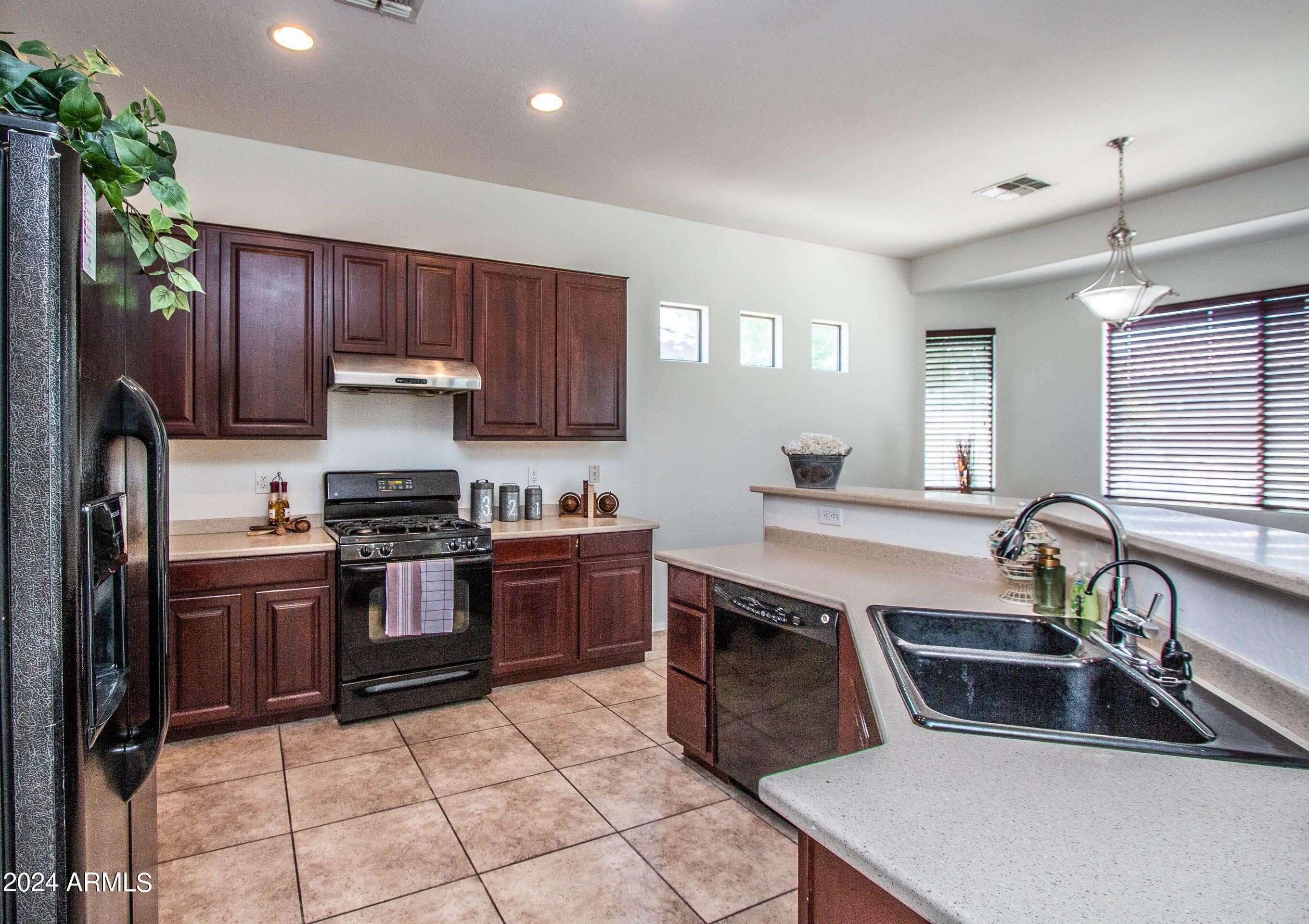 4611 West Corral Road Laveen, AZ 85339 - Photo 15 of 34 qyxyO9Ew
