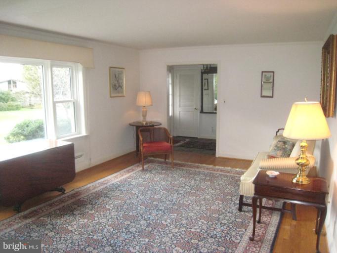 702 Stags Head Road Towson, MD 21286 - Photo 2 of 30 Living Room